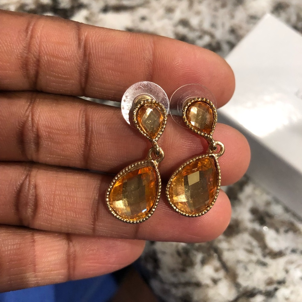 Drop earrings